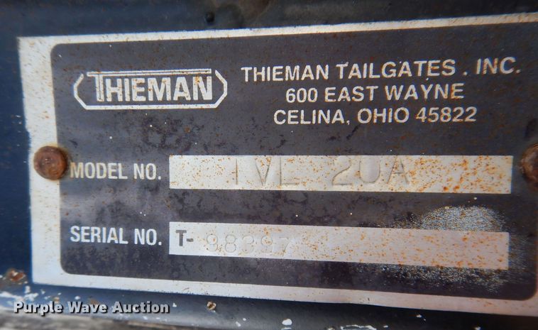 image for item IO9336 2007 Freightliner MT55  delivery truck