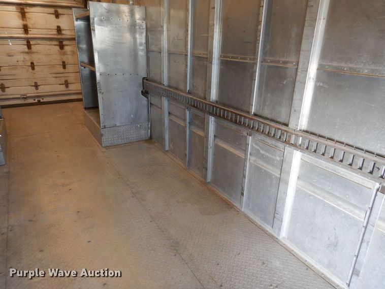 image for item IO9336 2007 Freightliner MT55  delivery truck