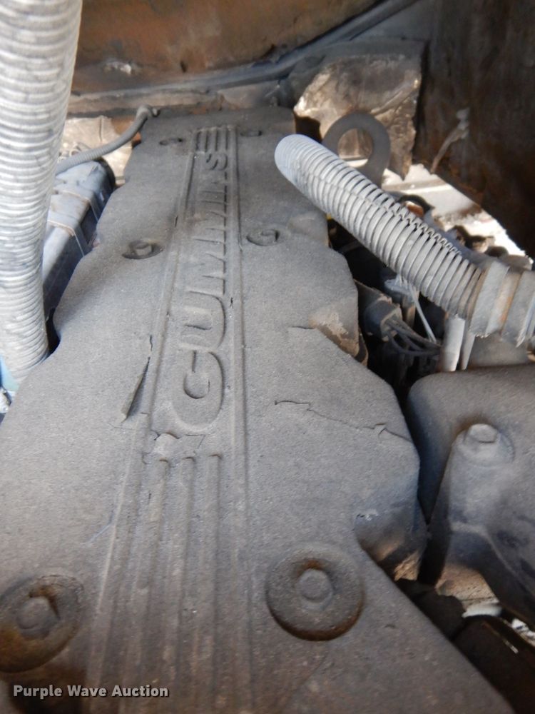 image for item IO9336 2007 Freightliner MT55  delivery truck