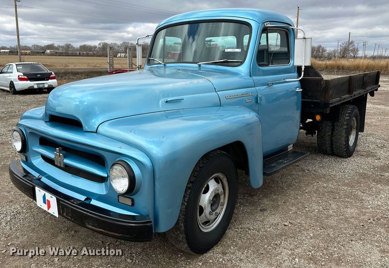 image for item JD9614 1953 International R130  dump flatbed truck