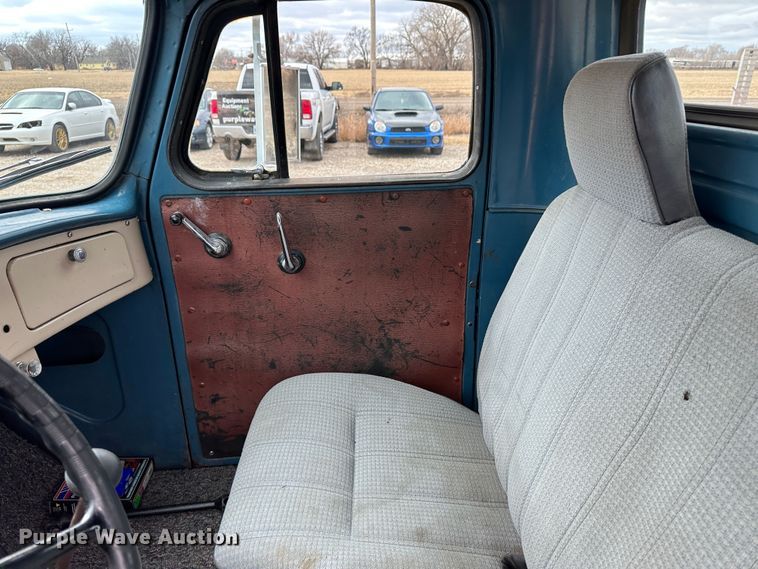 image for item JD9614 1953 International R130  dump flatbed truck