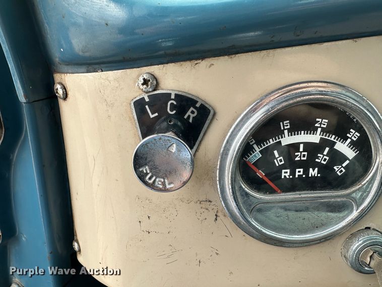 image for item JD9614 1953 International R130  dump flatbed truck