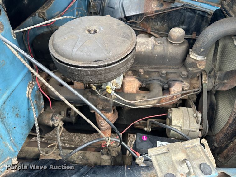 image for item JD9614 1953 International R130  dump flatbed truck