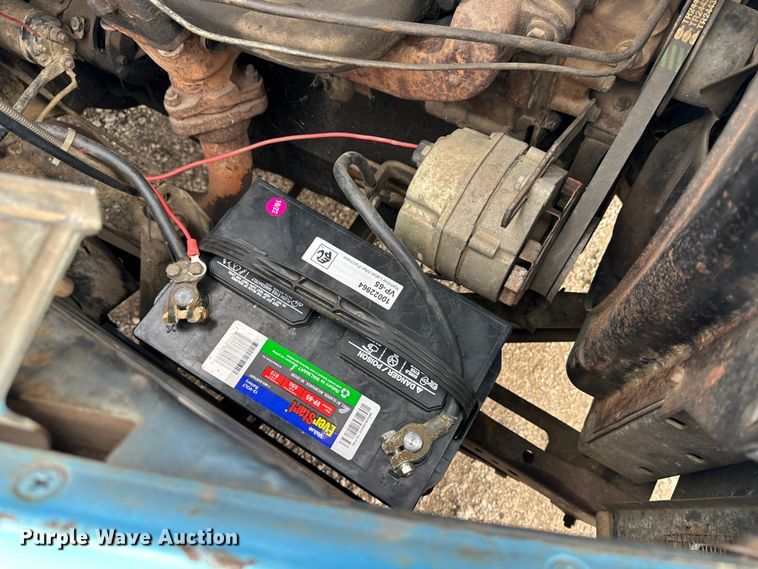 image for item JD9614 1953 International R130  dump flatbed truck