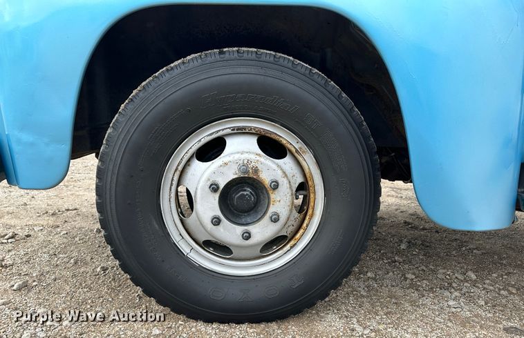 image for item JD9614 1953 International R130  dump flatbed truck