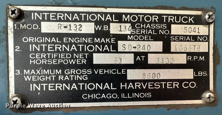 image for item JD9614 1953 International R130  dump flatbed truck