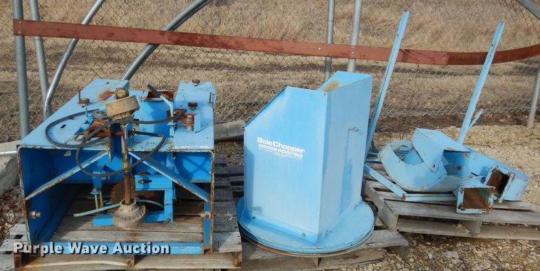 image for item JQ9916 Goossen  bale chopper