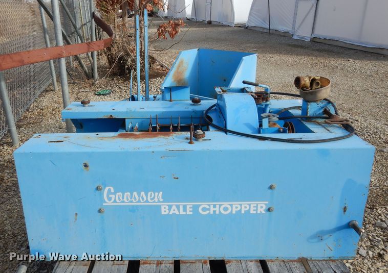 image for item JQ9916 Goossen  bale chopper