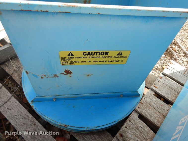 image for item JQ9916 Goossen  bale chopper