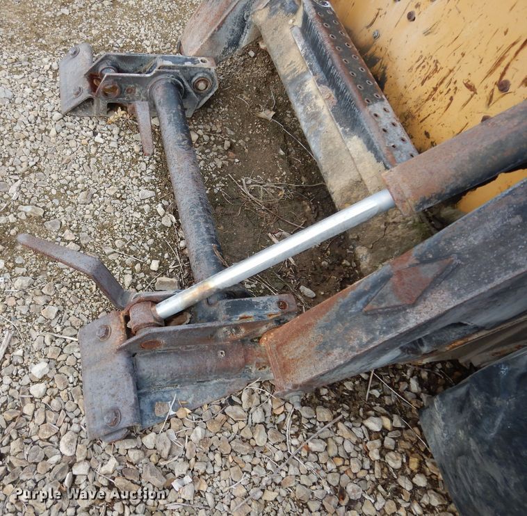 image for item JQ9917 1996 New Holland LX865  skid steer loader