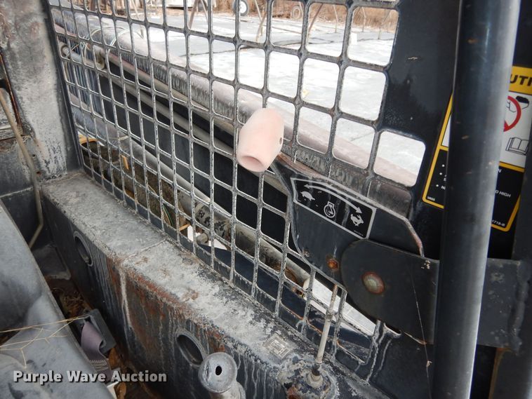 image for item JQ9917 1996 New Holland LX865  skid steer loader