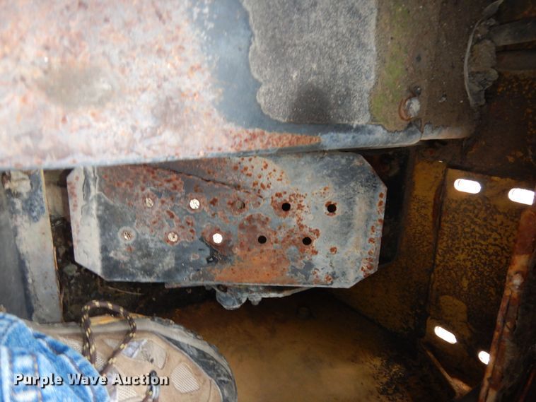 image for item JQ9917 1996 New Holland LX865  skid steer loader