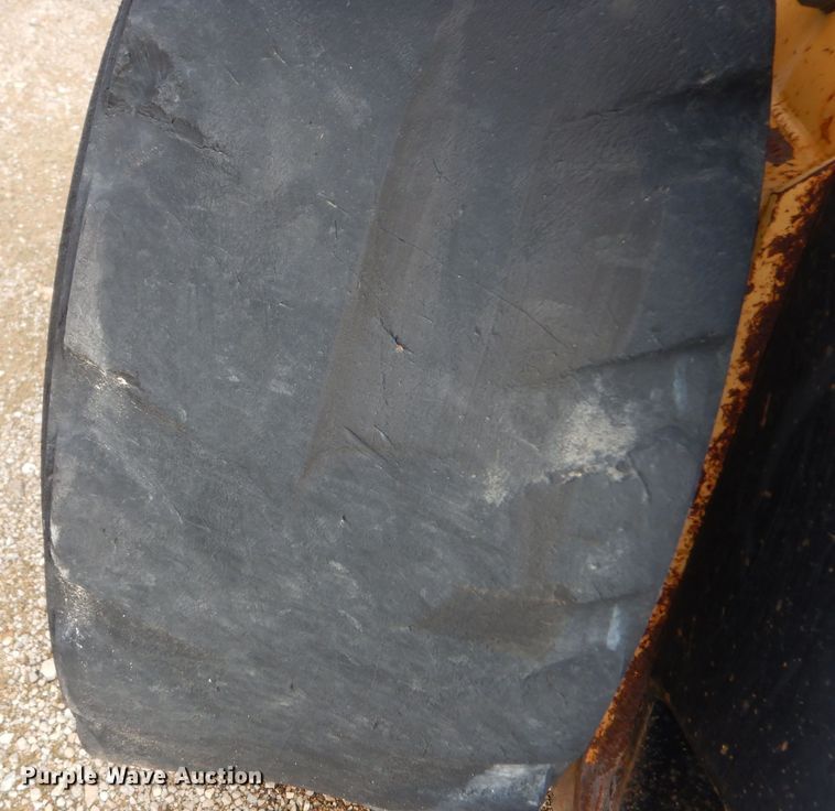 image for item JQ9917 1996 New Holland LX865  skid steer loader