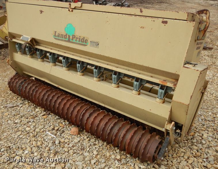 image for item JQ9918 Land Pride  seeder