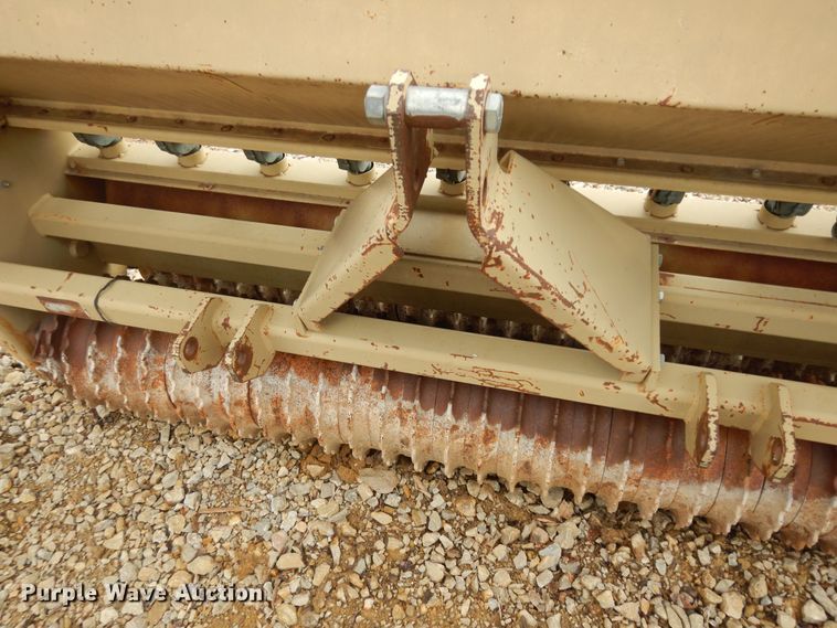 image for item JQ9918 Land Pride  seeder