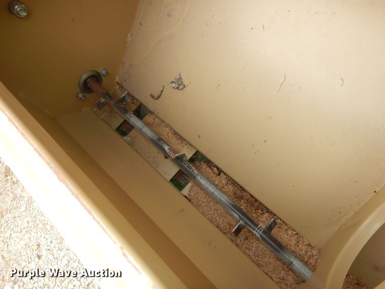 image for item JQ9918 Land Pride  seeder