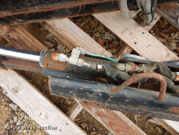 image for item JQ9920 (2) skid steer attachments