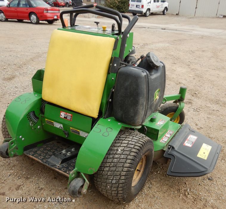 image for item JQ9923 2015 John Deere 652R  ZTR lawn mower