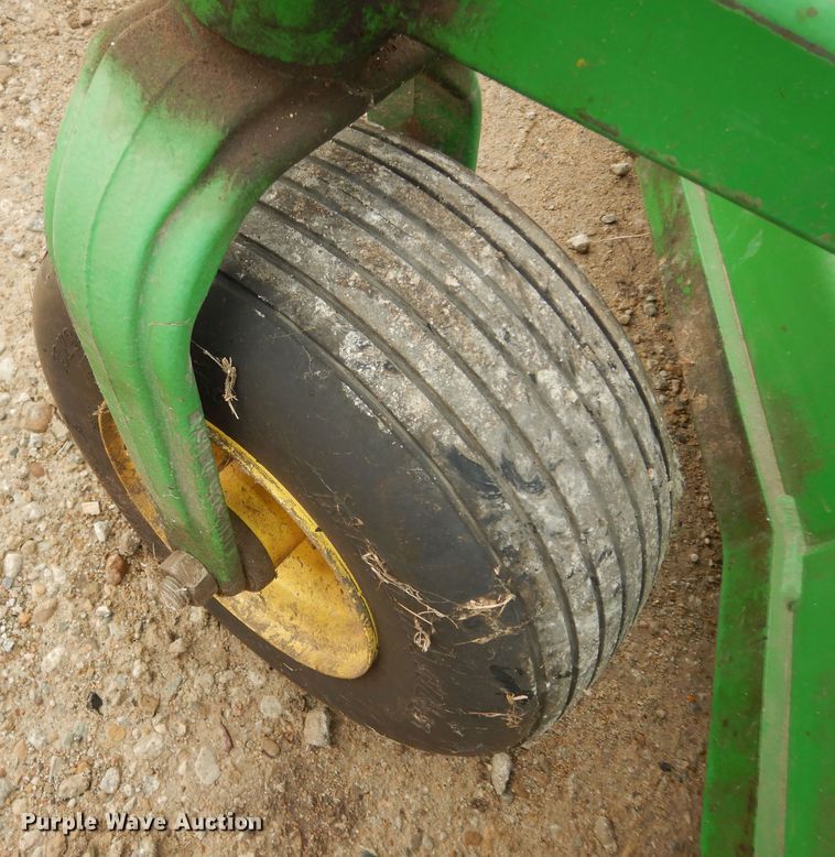 image for item JQ9923 2015 John Deere 652R  ZTR lawn mower