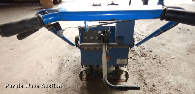 image for item JQ9924 (2) Bluebird sod cutters