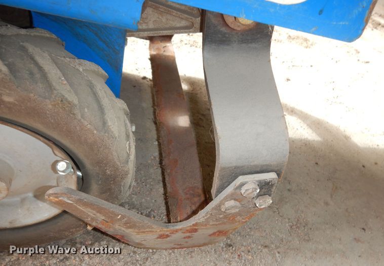 image for item JQ9924 (2) Bluebird sod cutters