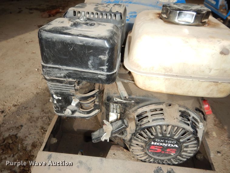 image for item JQ9924 (2) Bluebird sod cutters