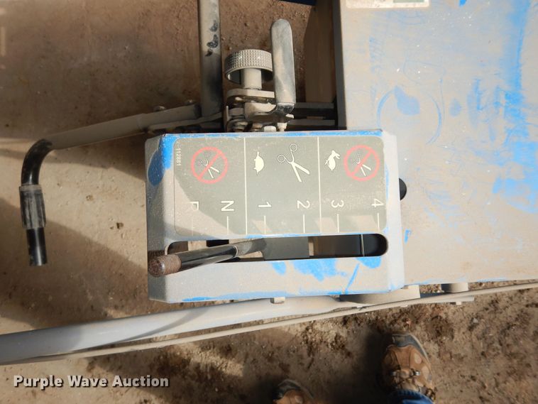 image for item JQ9924 (2) Bluebird sod cutters