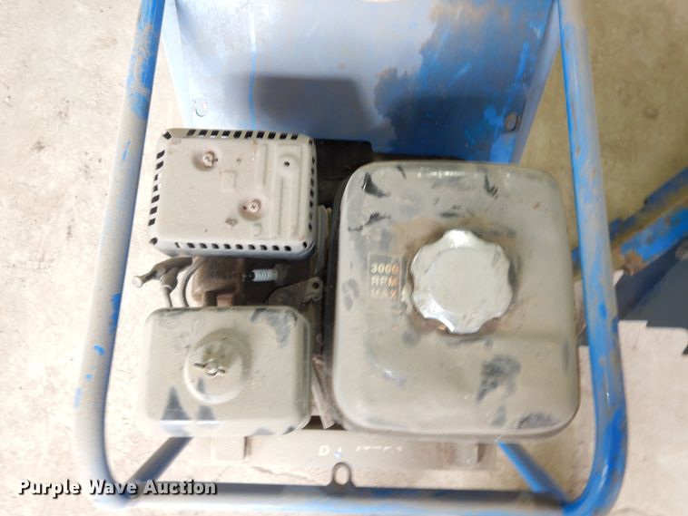 image for item JQ9924 (2) Bluebird sod cutters