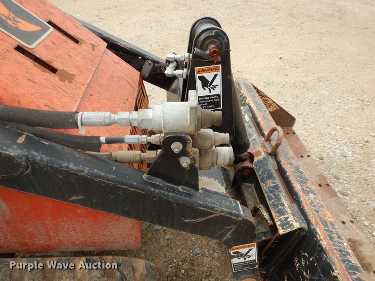 image for item JQ9926 2010 Ditch Witch SK650  compact utility loader