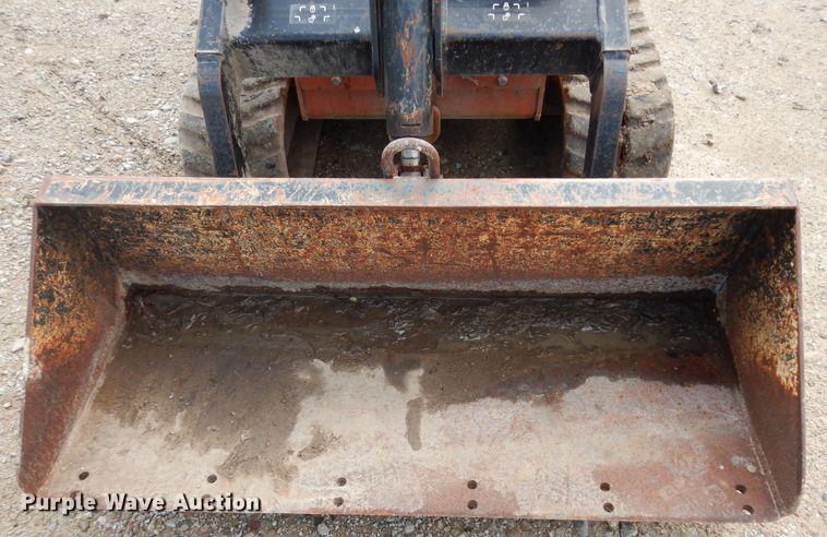 image for item JQ9926 2010 Ditch Witch SK650  compact utility loader