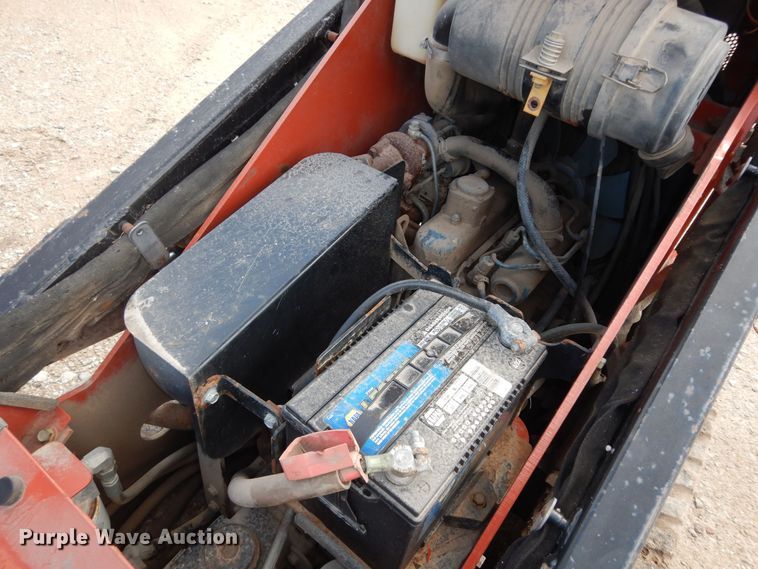 image for item JQ9926 2010 Ditch Witch SK650  compact utility loader