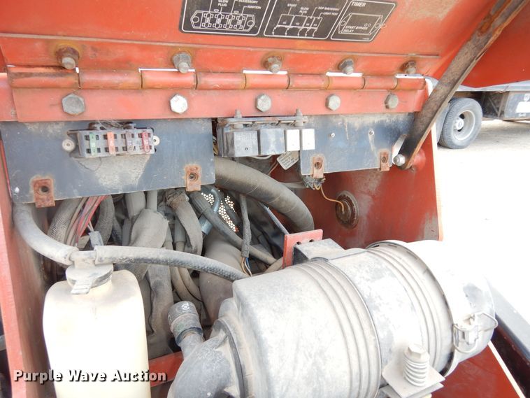 image for item JQ9926 2010 Ditch Witch SK650  compact utility loader