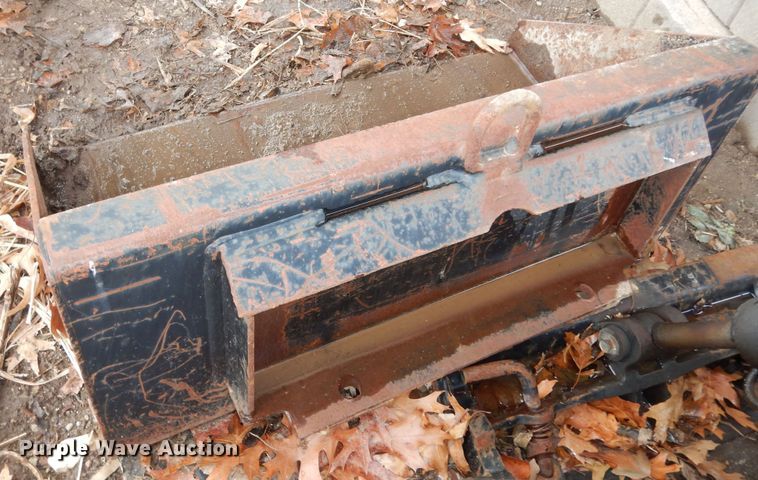 image for item JQ9927 2008 Ditch Witch SK650  compact utility loader