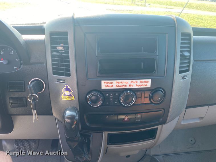 image for item JU9275 2012 Mercedes Benz Sprinter 2500  van