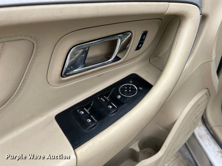 image for item JU9658 2013 Ford Taurus  Sedan