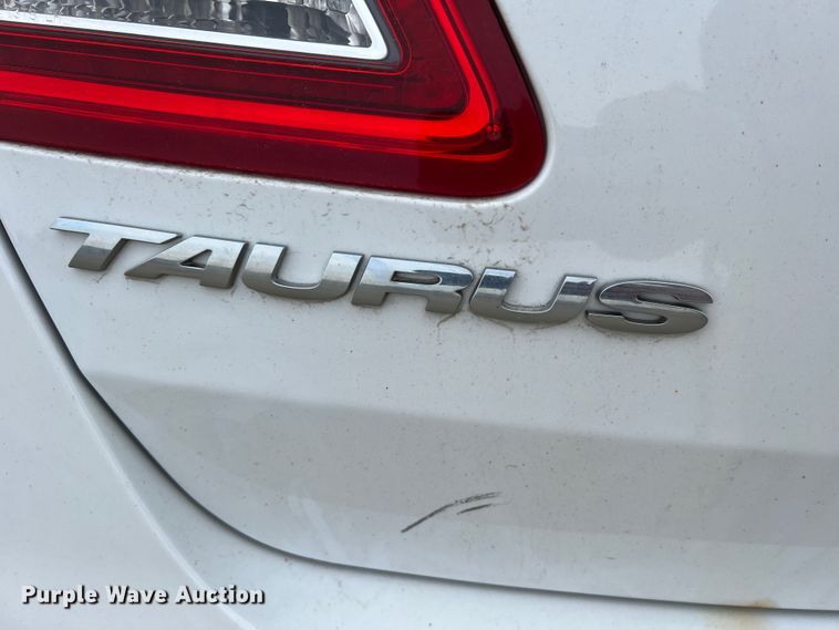 image for item JU9658 2013 Ford Taurus  Sedan