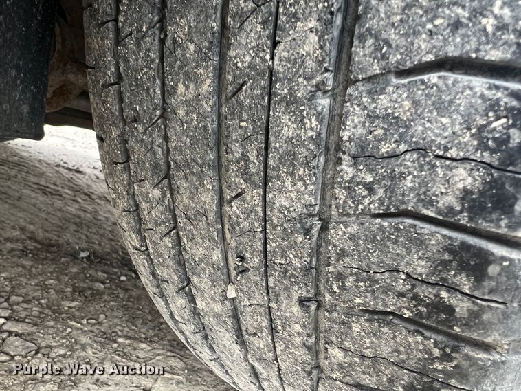 image for item JU9658 2013 Ford Taurus  Sedan