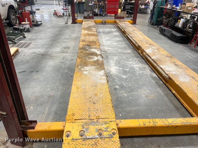 image for item JU9676 Mohawk TR-25A  four post automotive lift