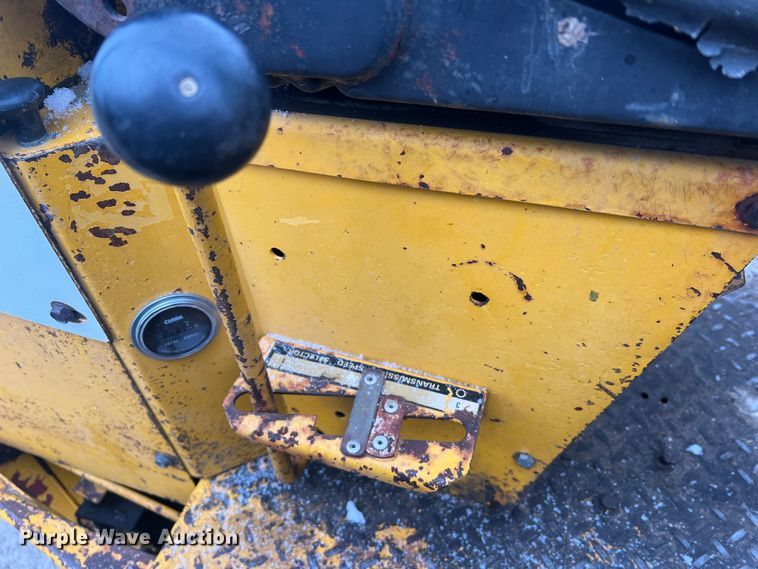 image for item JU9679 International Harvester 4500B  forklift