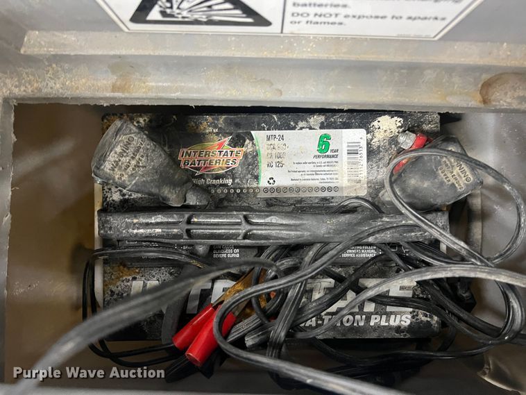 image for item JU9685 Up Right UL40  vertical lift