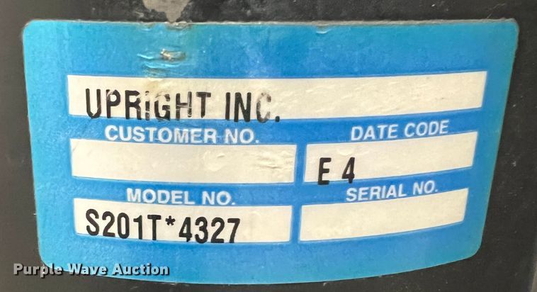 image for item JU9685 Up Right UL40  vertical lift