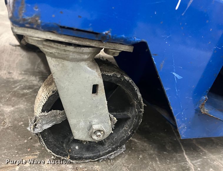 image for item JU9685 Up Right UL40  vertical lift