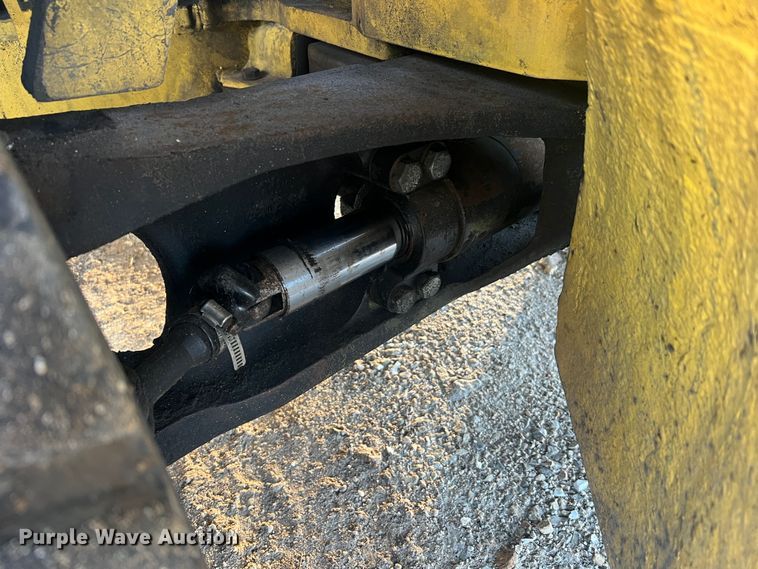 image for item JU9686 Hyster H80XL  forklift