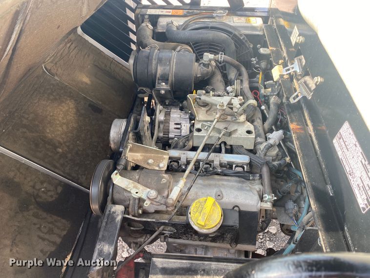 image for item JW9498 2013 Cushman Haulster  utility vehicle