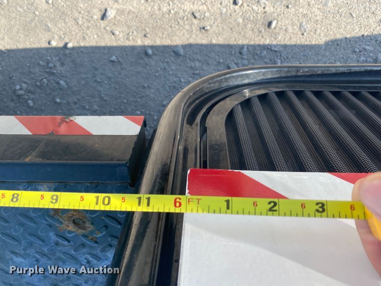 image for item JW9498 2013 Cushman Haulster  utility vehicle