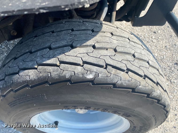 image for item JW9498 2013 Cushman Haulster  utility vehicle