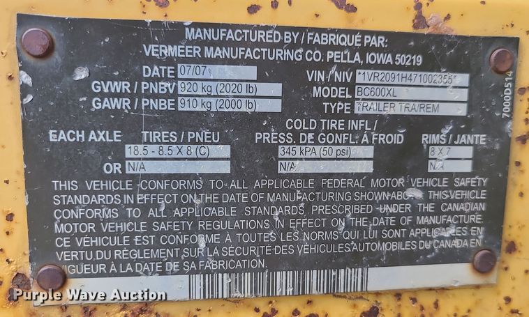 image for item JW9751 2007 Vermeer BC600XL  wood chipper