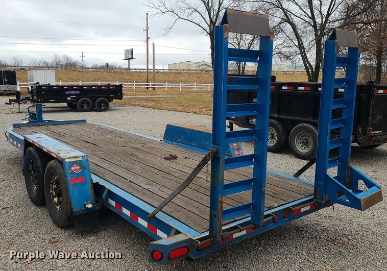 image for item JW9757 2015 Towmaster  equipment trailer