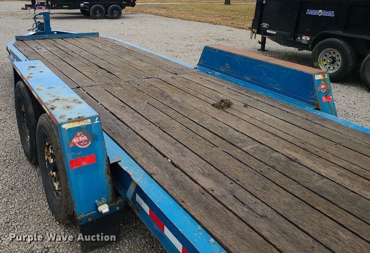 image for item JW9757 2015 Towmaster  equipment trailer