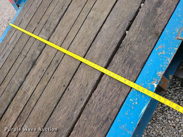 image for item JW9757 2015 Towmaster  equipment trailer